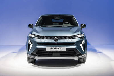 RENAULT SYMBIOZ – JAUNA ĒRA “AUTOMOBIĻU DZĪVOŠANAI” SAIMĒ